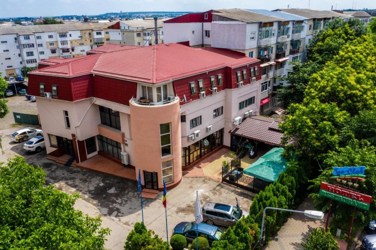 Hotel Tex Club Botoşani Eksteriør bilde