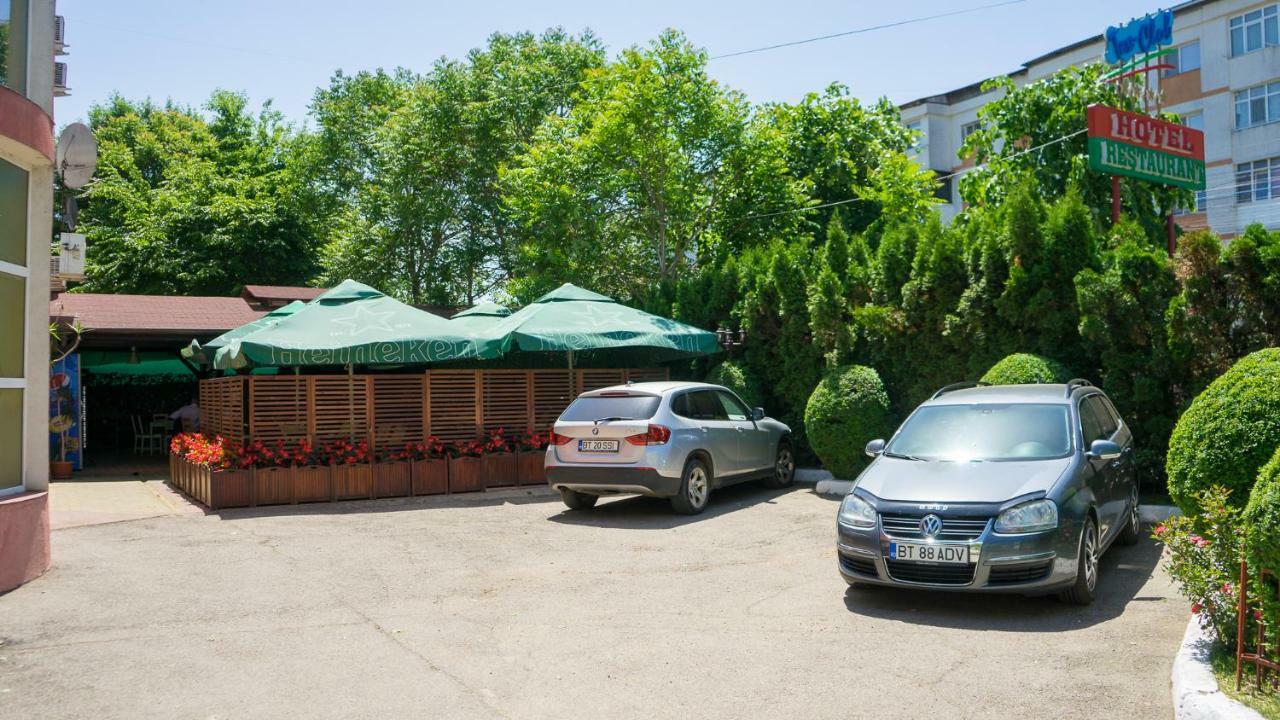 Hotel Tex Club Botoşani Eksteriør bilde