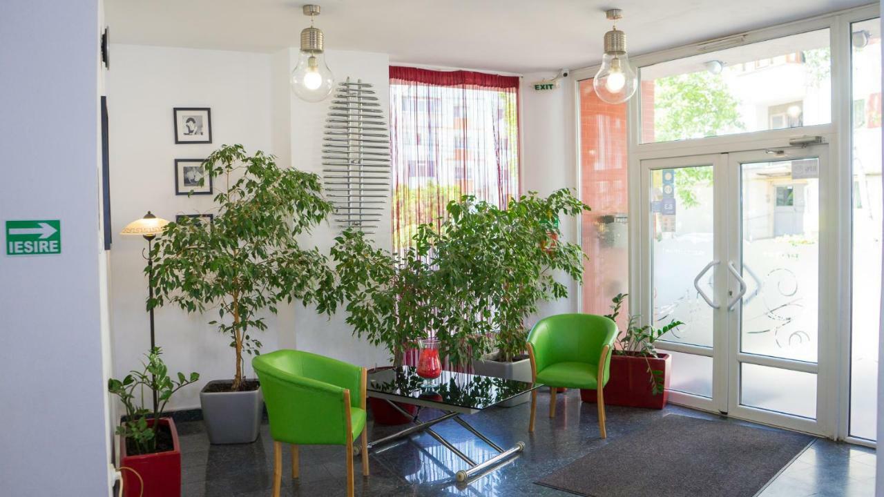 Hotel Tex Club Botoşani Eksteriør bilde