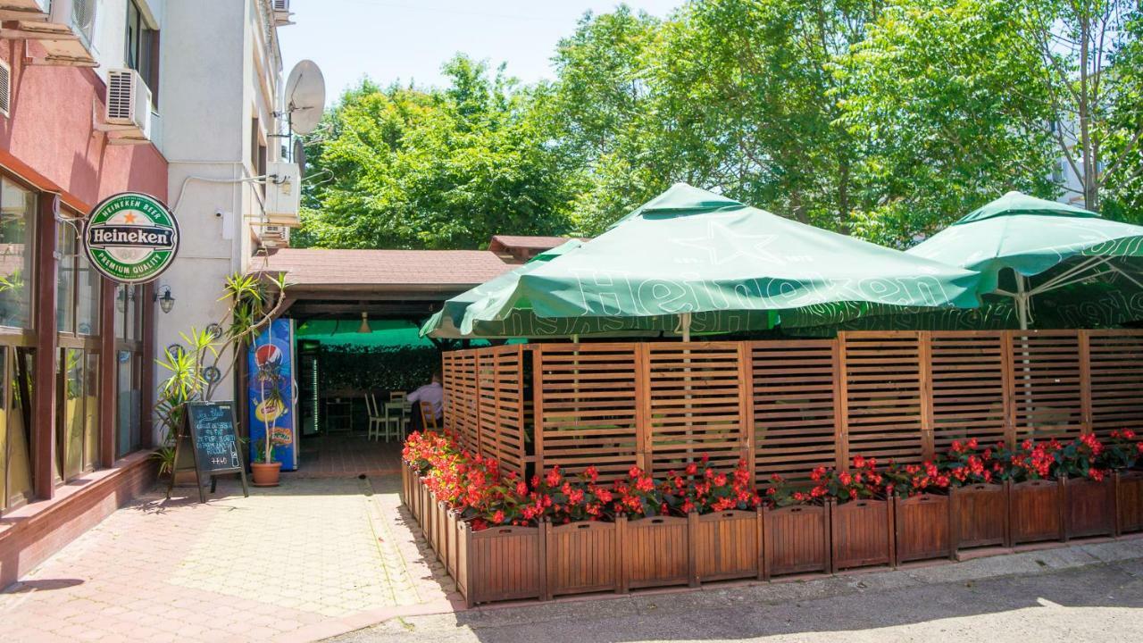 Hotel Tex Club Botoşani Eksteriør bilde